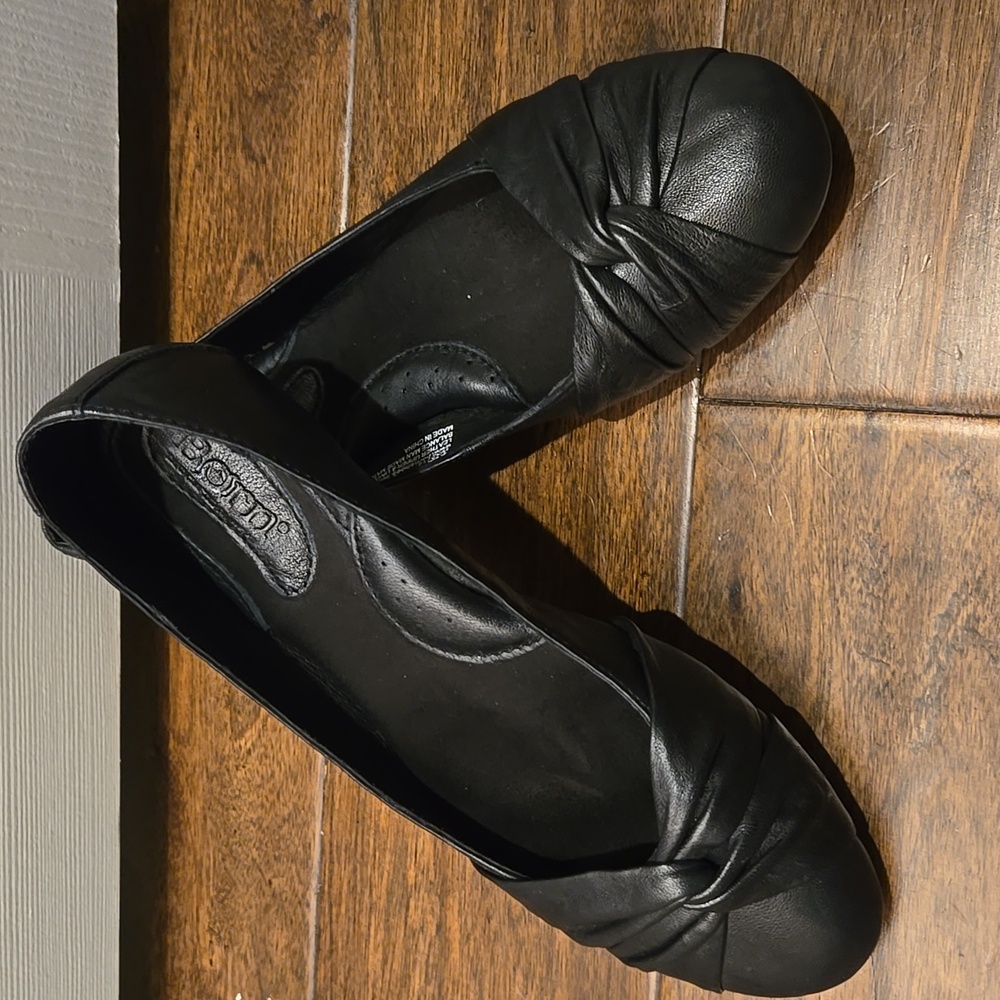 Born Sleek Black Women's Flats